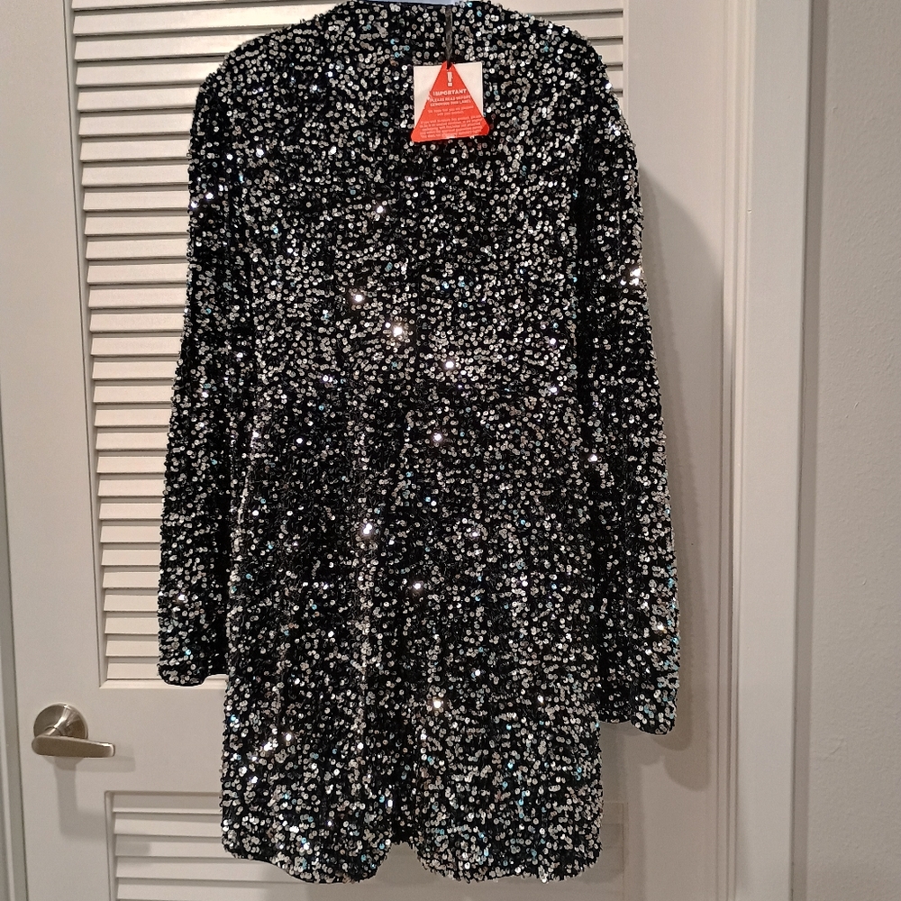 NWT Extro&Vert Sparkling Black Sequin Romper Shorts Size XXL - Picture 8 of 14